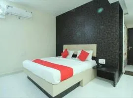 STAYMAKER Regal Residency, hotel in Gulbarga