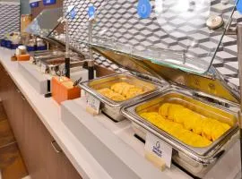 Holiday Inn Express & Suites Jackson by IHG