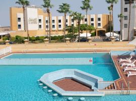 Hotel Photo: Al Corniche