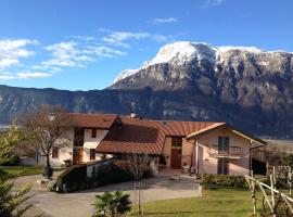 होटल की एक तस्वीर: Agriturismo Maso Grener