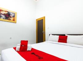 Hotel kuvat: RedDoorz @ Hertasning Area 2