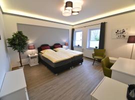 Pension am Schloss, hotel en Schwerin