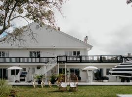 Aqua by American Beech - Adults Only, hotel in Aquebogue