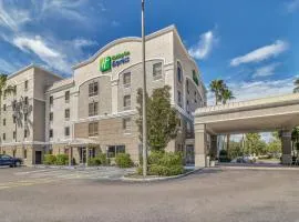 Holiday Inn Express Hotel & Suites Clearwater US 19 North, an IHG Hotel, hotel v mestu Clearwater