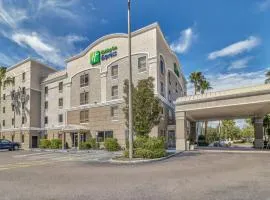 Holiday Inn Express Hotel & Suites Clearwater US 19 North, an IHG Hotel, hotel in Clearwater