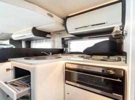 Фотография гостиницы: Central Scotland Motorhome Hire