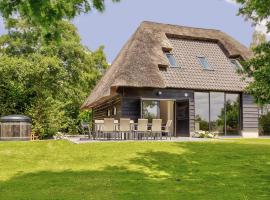 Zdjęcie hotelu: Tranquil Farmhouse in Rijsbergen with Hot Tub and Garden