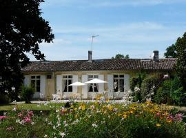 Hotel fotoğraf: Gîte du domaine de Monsalut