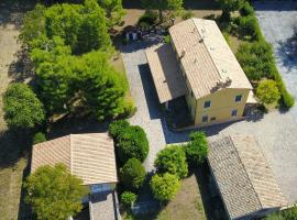 Hotel Foto: 3 bedrooms villa with enclosed garden and wifi at San Sabino