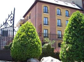 Hostal Quevedo, hotel in León