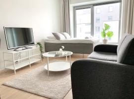 호텔 사진: City Home Finland Big Luxury Suite - Spacious Suite with Own SAUNA, One Bedroom and Furnished Balcony next to Train Station