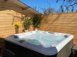 Hotel fotoğraf: Alpenblick Nahe München mit Outdoor Whirlpool - 21 Min von München mit Zug