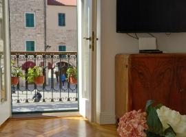 Hotel kuvat: Old Town Sea Gate Apartment