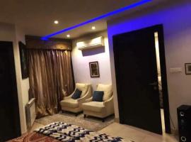 酒店照片: Lavish and Cozy Apartment at Bahria Town