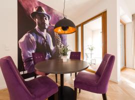 Hotel Photo: Modernes Apartment am Neumarkt