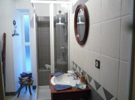 Hotel foto: Gîte Oinville-Saint-Liphard, 5 pièces, 9 personnes - FR-1-581-72