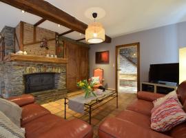 Hotel Photo: Cozy Holiday Home in Noville with Private Terrace