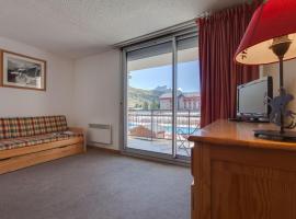 Hotel Photo: Appartement Les Deux Alpes, 1 pièce, 4 personnes - FR-1-348-146