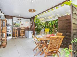 Photo de l’hôtel: Bungalow de 2 chambres avec terrasse amenagee et wifi a Riviere Salee a 9 km de la plage