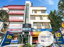 A picture of the hotel: FabHotel Prime V Hazratganj