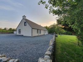 ホテル写真: Idyllic Cottage in 3 acres of private grounds