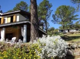 Hotel foto: Chalet de montaña en Potrero de Garay.