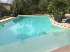 Hotel Photo: Splendide villa de grand standing proche de Montpellier pour 10 personnes Piscine. Sauna ....