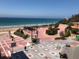 A picture of the hotel: Apartamento Playa La Barrosa