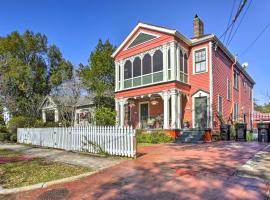 Фотографія готелю: Vibrant NOLA Retreat about 2 Miles to Bourbon Street