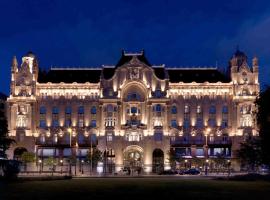 होटल की एक तस्वीर: Four Seasons Hotel Gresham Palace Budapest