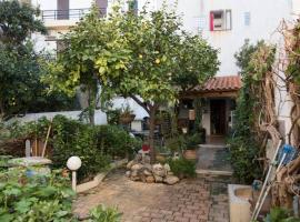 Hotel foto: Urban Apartment in Heraklion city - Patio with BBQ