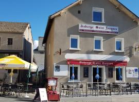 होटल की एक तस्वीर: Auberge Saint Jacques