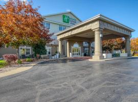 Foto do Hotel: Holiday Inn Express Hotel & Suites Oshkosh - State Route 41, an IHG Hotel