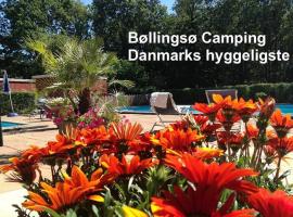 Bøllingsø Camping, hotel v destinaci Engesvang