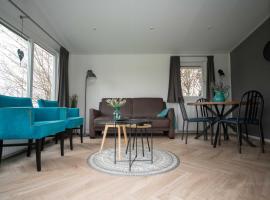 Chalets op Minicamping Dorpszicht, hotel en Gapinge