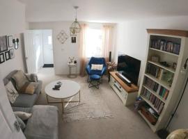 Hotel Photo: Cosy townhouse near Kidwelly