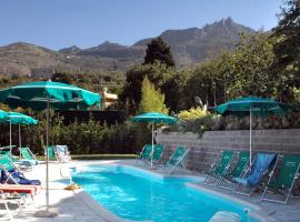 Residence Villa Tina, ξενοδοχείο στην Ίσκια