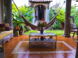 A picture of the hotel: Hotel Casa Antigua