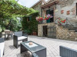 Hotel Photo: Casale Gli Angeli-Charming Villa with Garden and Parking!