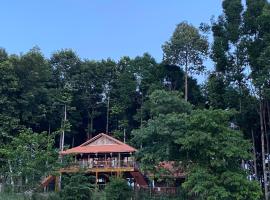 Cát Tiên Riverside, hotel v destinaci Tân Phú