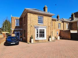 Beaufort Lodge - Central Location & Free Parking, Hotel in Taunton