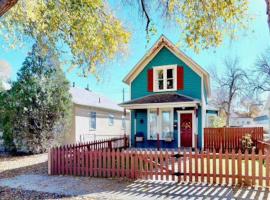 The Blue Bungalow, hotel di Montrose