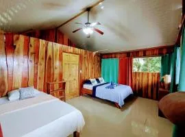 The Sunset Tucano Lodge, hotel in Drake