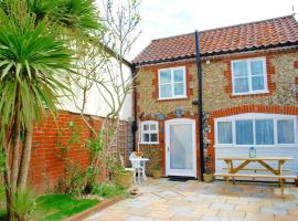 Hotel fotoğraf: Romantic Flint Cottage on the Suffolk Coast