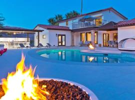 Hotel Photo: Big Horn Desert Estate Luxury Smarthome - Amazing Pool & Game Room!