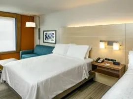 Holiday Inn Express & Suites - Medford by IHG