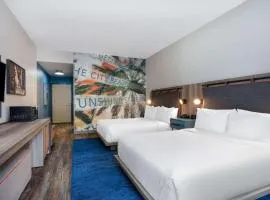 TRYP by Wyndham Orlando