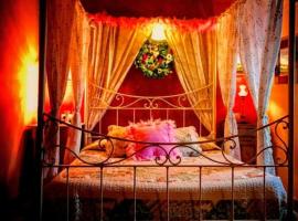 होटल की एक तस्वीर: Room in Lodge - Romantic getaway to Cuenca at La Quinta de Malu