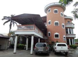 A picture of the hotel: Room in Lodge - Cynergy Suites Apapa