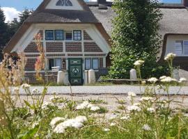 Foto di Hotel: Haus Anna Elbe, Bauernhaus-Ferienwohnungen an der Elbe